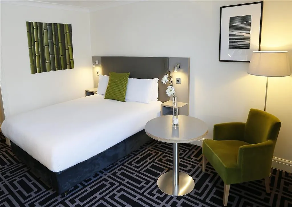 Maldron Hotel Dublin Airport Cloghran 4*,